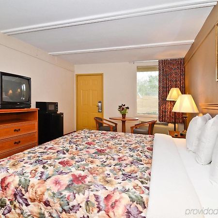 Spanish Trace Inn Athens Rom bilde