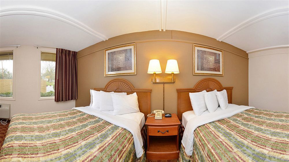 Spanish Trace Inn Athens Eksteriør bilde