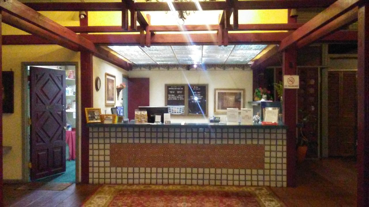 Spanish Trace Inn Athens Eksteriør bilde