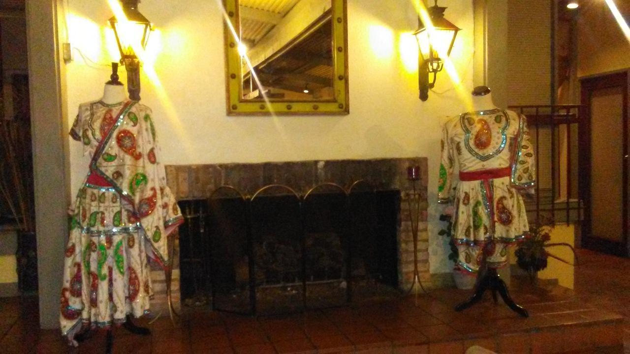 Spanish Trace Inn Athens Eksteriør bilde