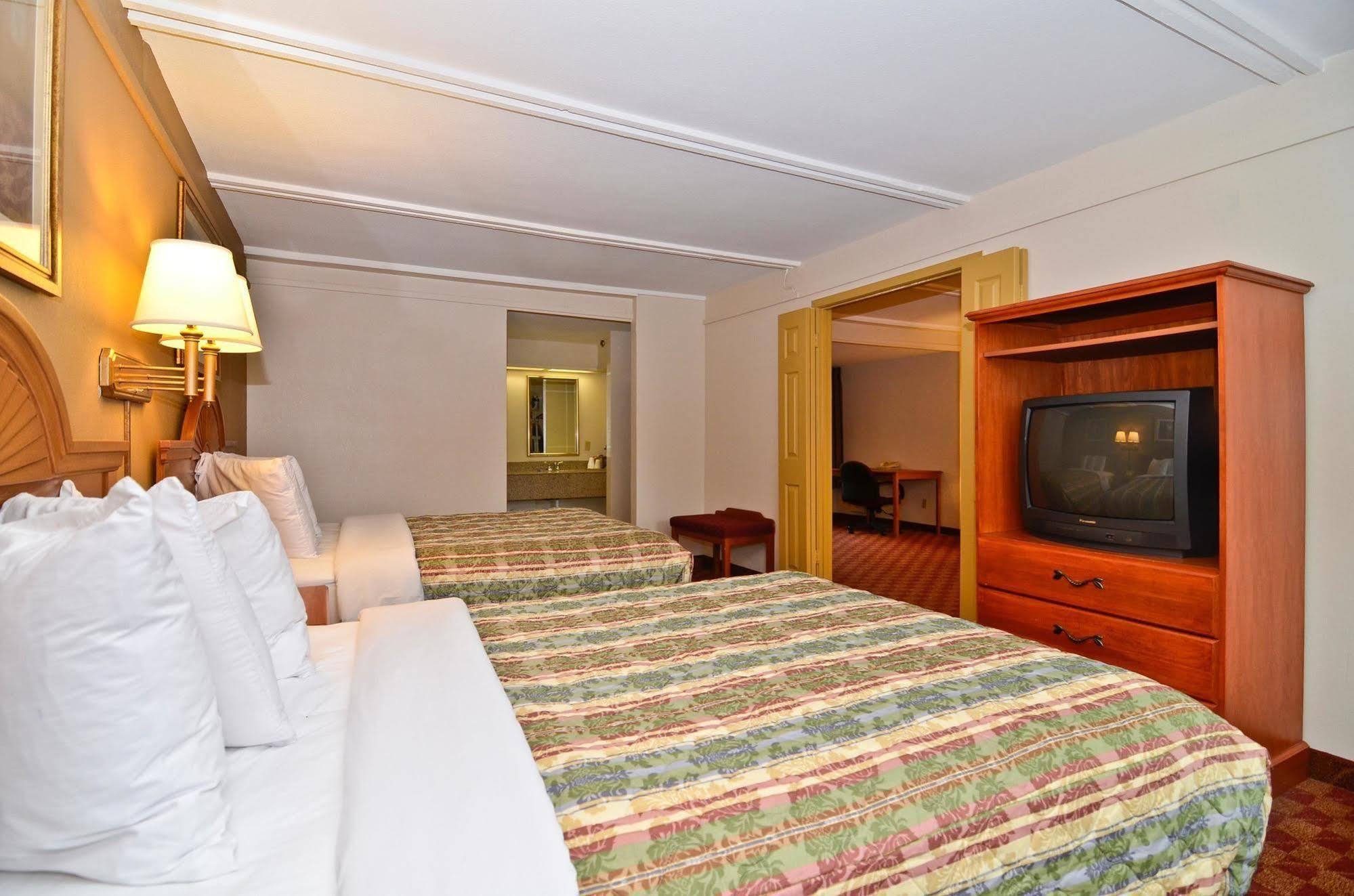 Spanish Trace Inn Athens Eksteriør bilde